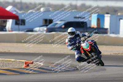 media/Dec-18-2022-SoCal Trackdays (Sun) [[8099a50955]]/Turn 2 (950am)/